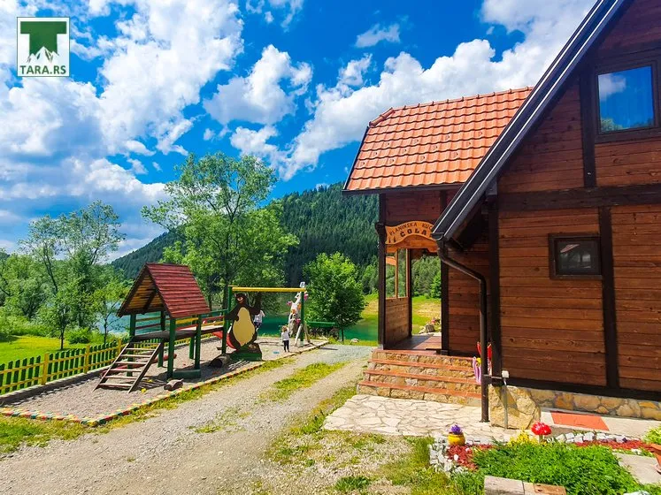 Planinska kuća ČOLA