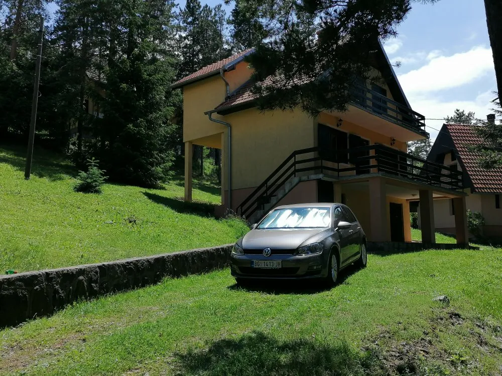 Lux Apartman Crni